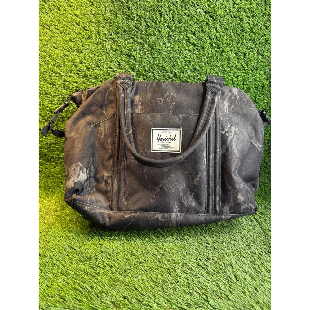 Herschel Supply Co Strand Sprout Diaper Bag Marble Print Black Grey Tote Mat